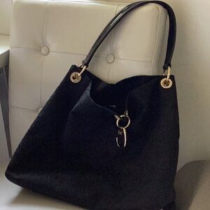 Like New Simply Vera